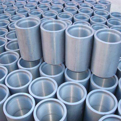 kopen 5 1/2 API 5CT Buizen en behuizing van koolstofstaal Gewijzigde afdichtingsring koppeling voor olie- en gasput online manufacture