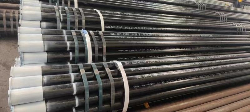 API 5CT-standaard 13-3/8 STC LTC L80 C95 koolstofstaal buizen en behuizing compleet met veiligheidsringen en met tepels