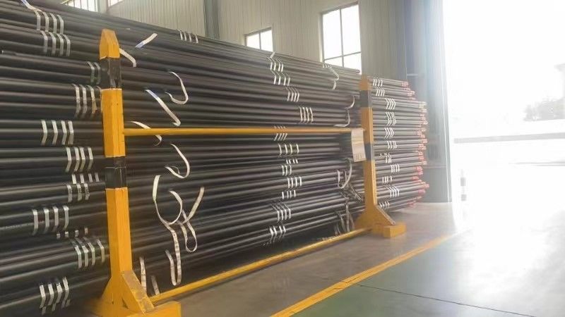 API 5CT-standaard 5-1/2 STC P110 koolstof naadloze stalen buizen en behuizing compleet met veiligheidringen en met tepels