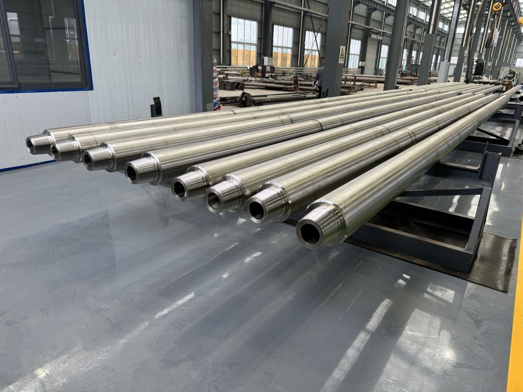 158.8 mm Outside Diameter 71.4 mm Bevel Diameter 9150 or 9450 mm Length Drill Collar